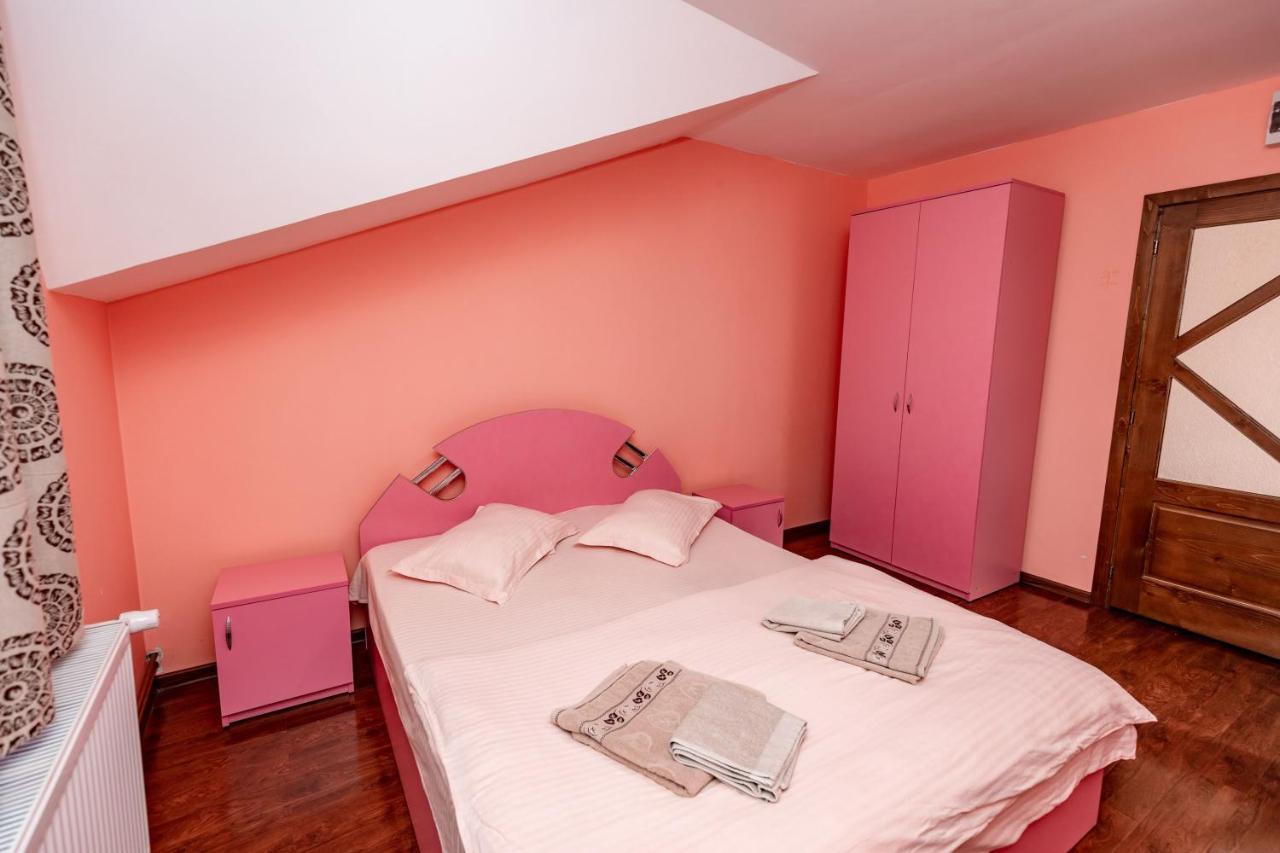 Complex Stefanesti Hotel Bozovici Buitenkant foto