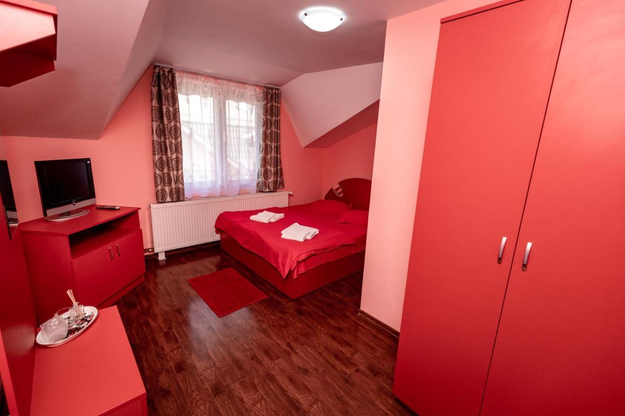 Complex Stefanesti Hotel Bozovici Buitenkant foto